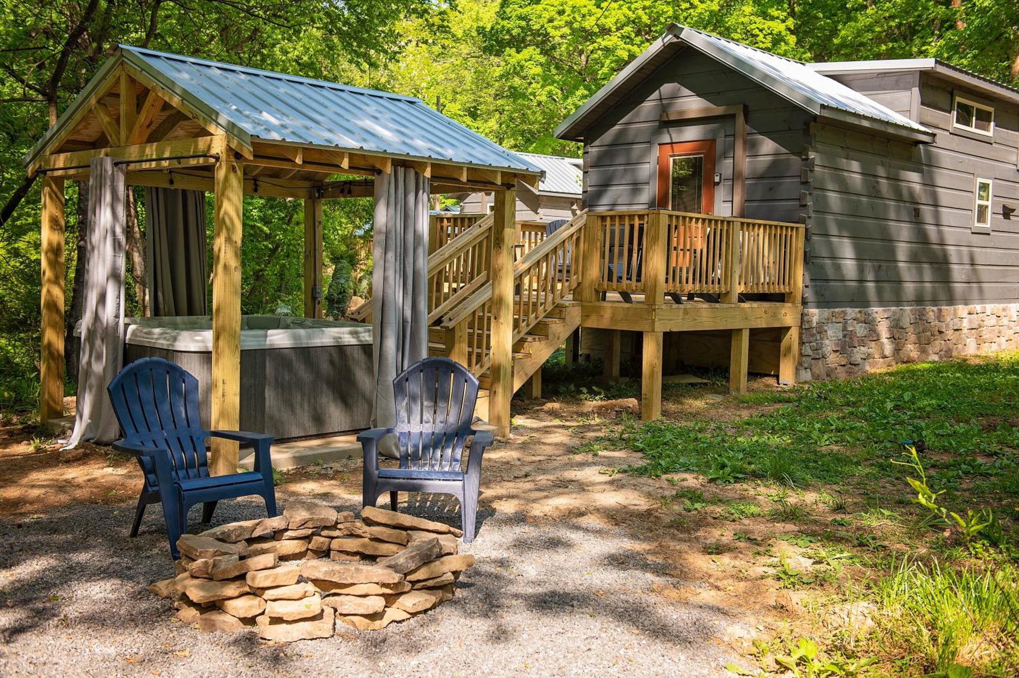 Meg Cabin Tiny Rustic Comfort On Lookout Mtn Chattanooga Eksteriør billede