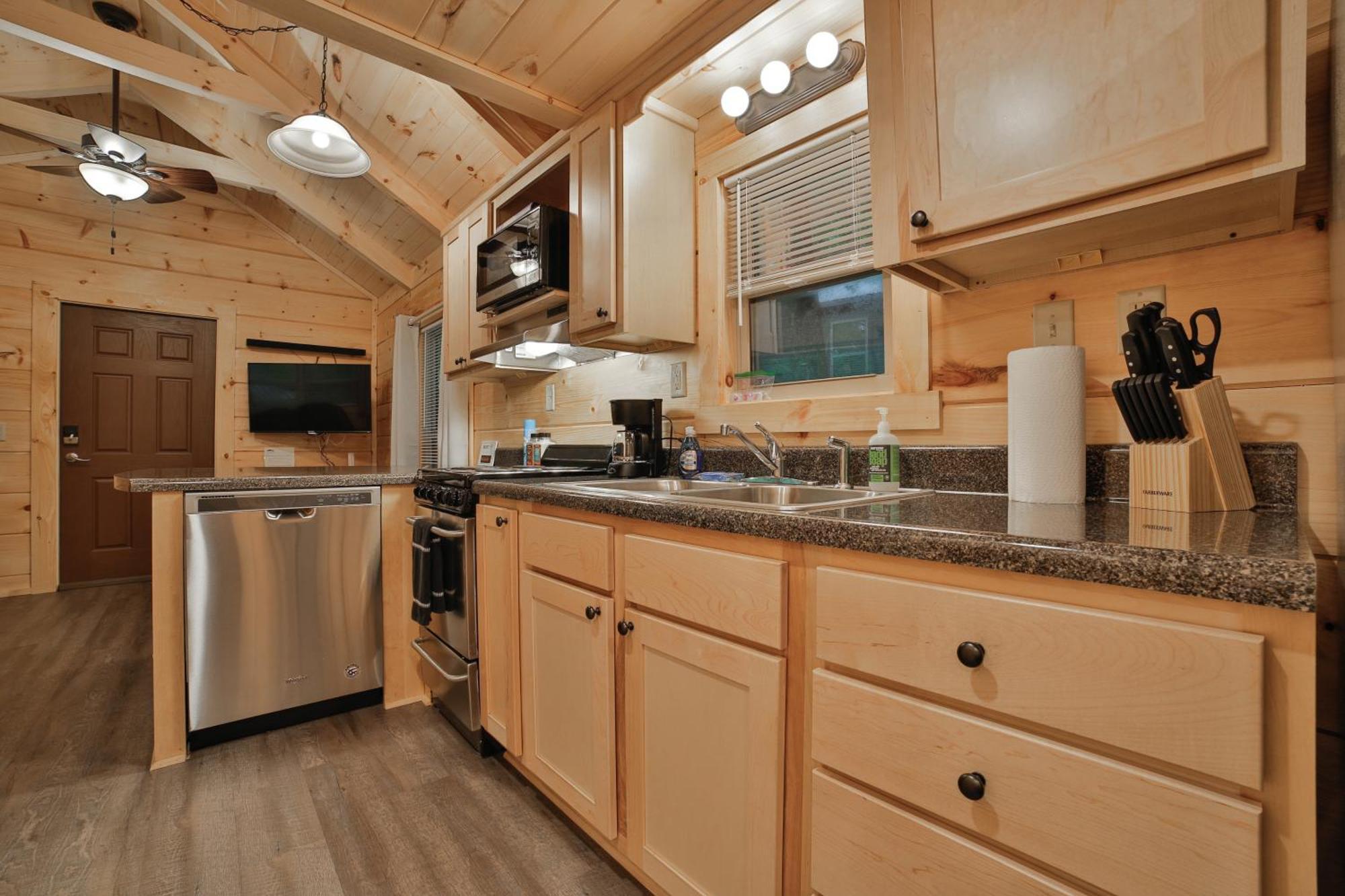 Meg Cabin Tiny Rustic Comfort On Lookout Mtn Chattanooga Eksteriør billede